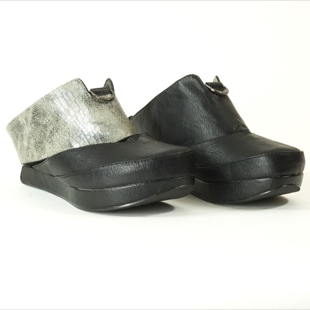 Zarina - Metallic flips to Black - Modzori Reversible Clog